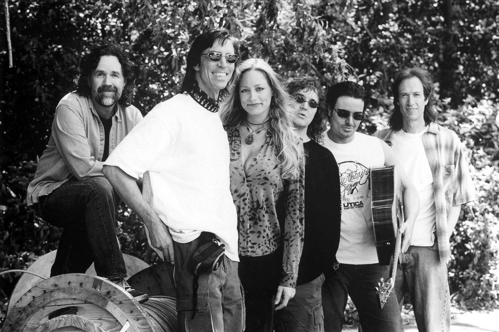 Don't Look Back Cover