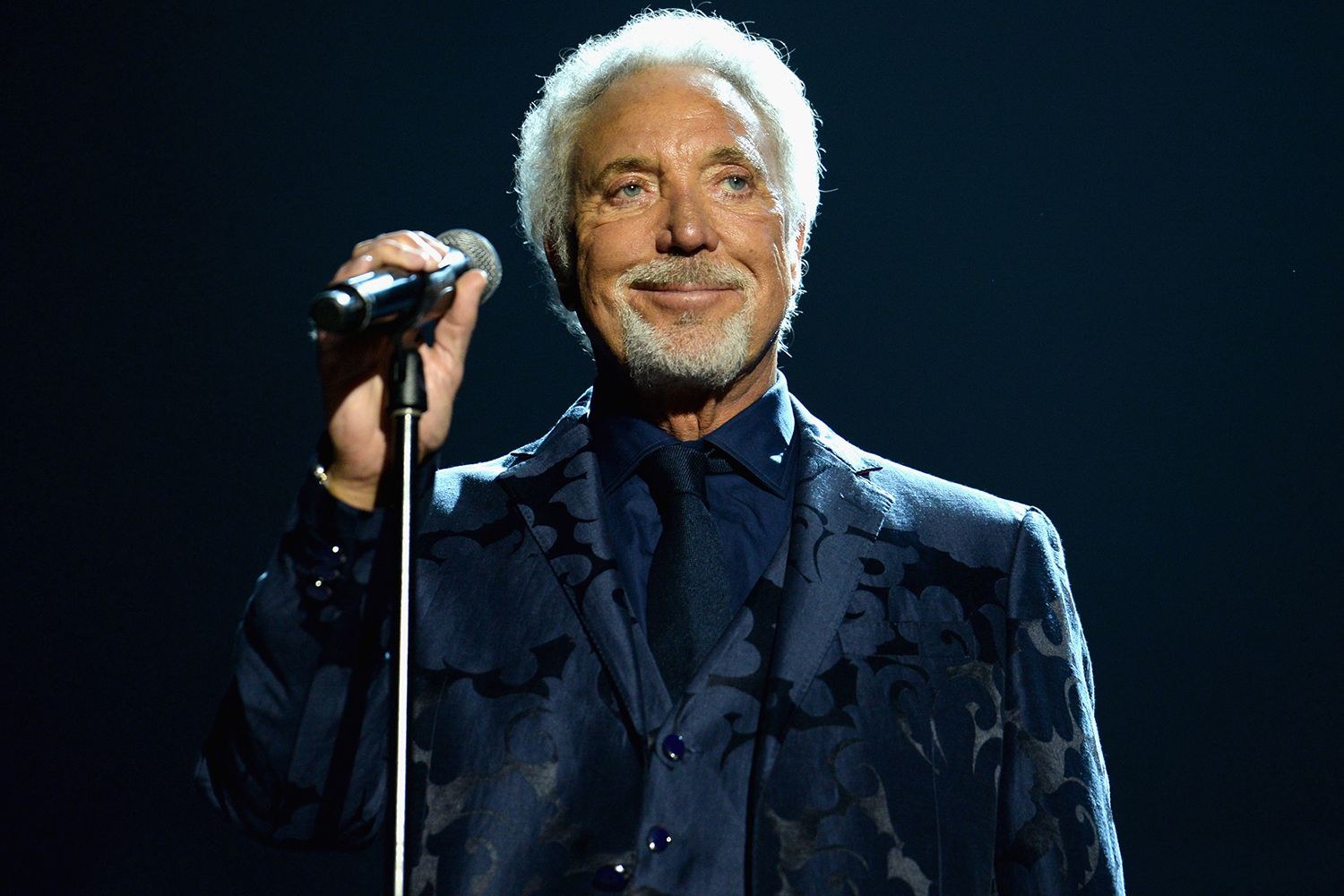 IT'S NOT UNUSUAL (Jazz) Cover